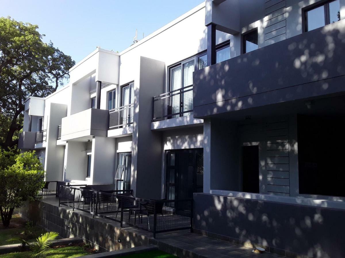 La Orchard Hotel Johannesburg Exterior photo